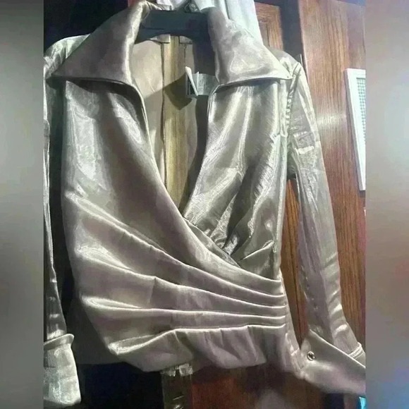 Vintage TADSHI Gold Taffeta Shimmer Blouse size 4 - Picture 4 of 7